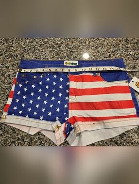 American Flag Shorts Sz Large